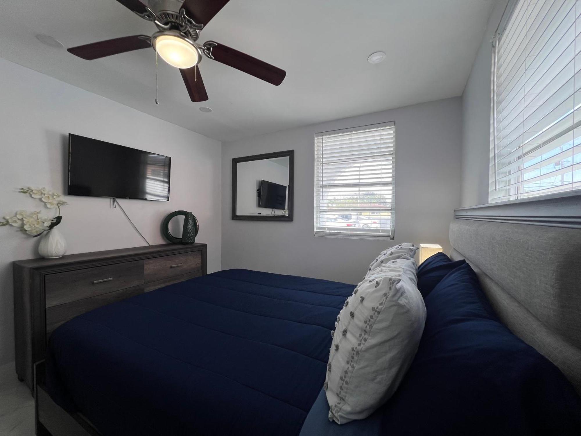 Charming Two Bedroom Apartment. Miami Buitenkant foto