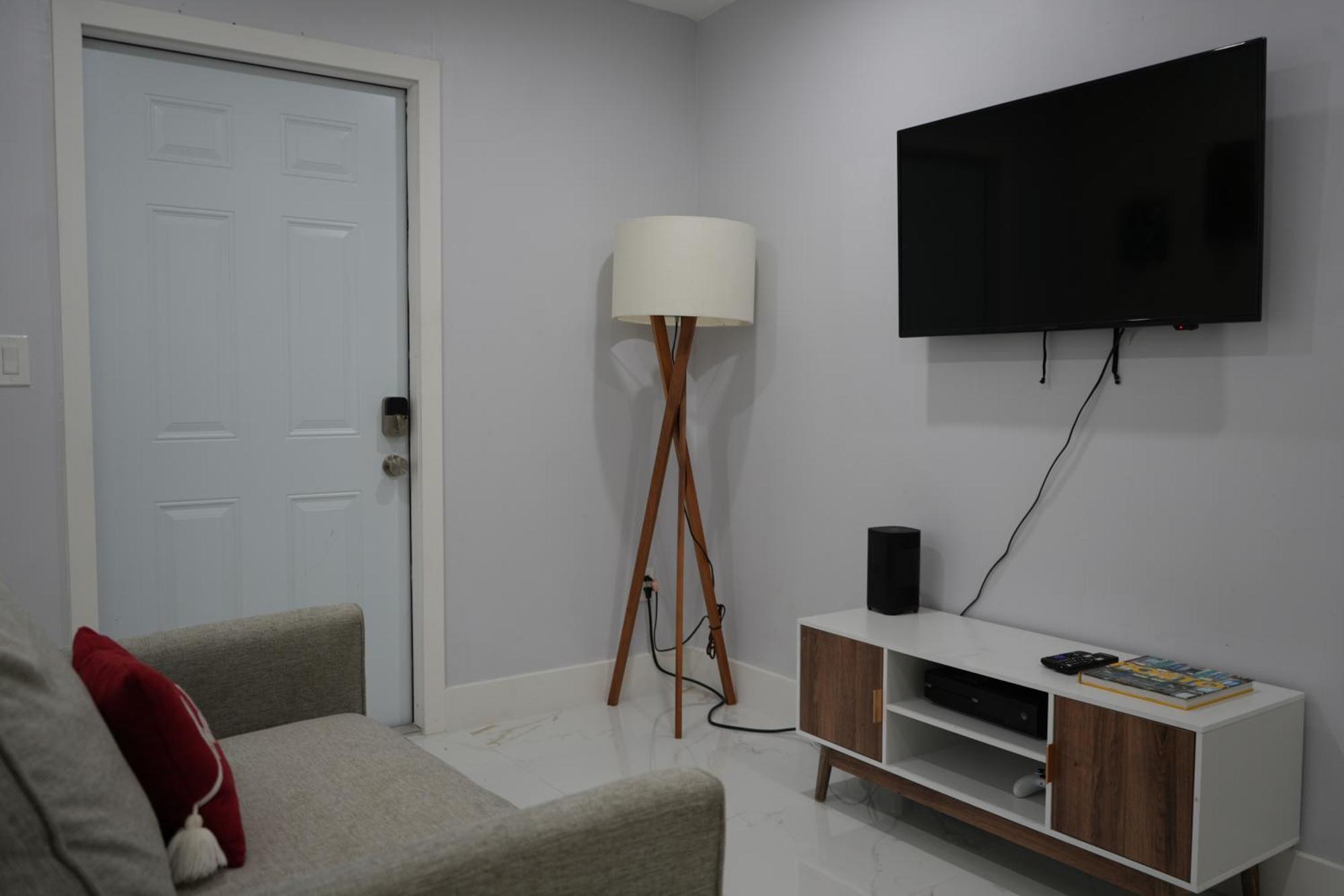 Charming Two Bedroom Apartment. Miami Buitenkant foto