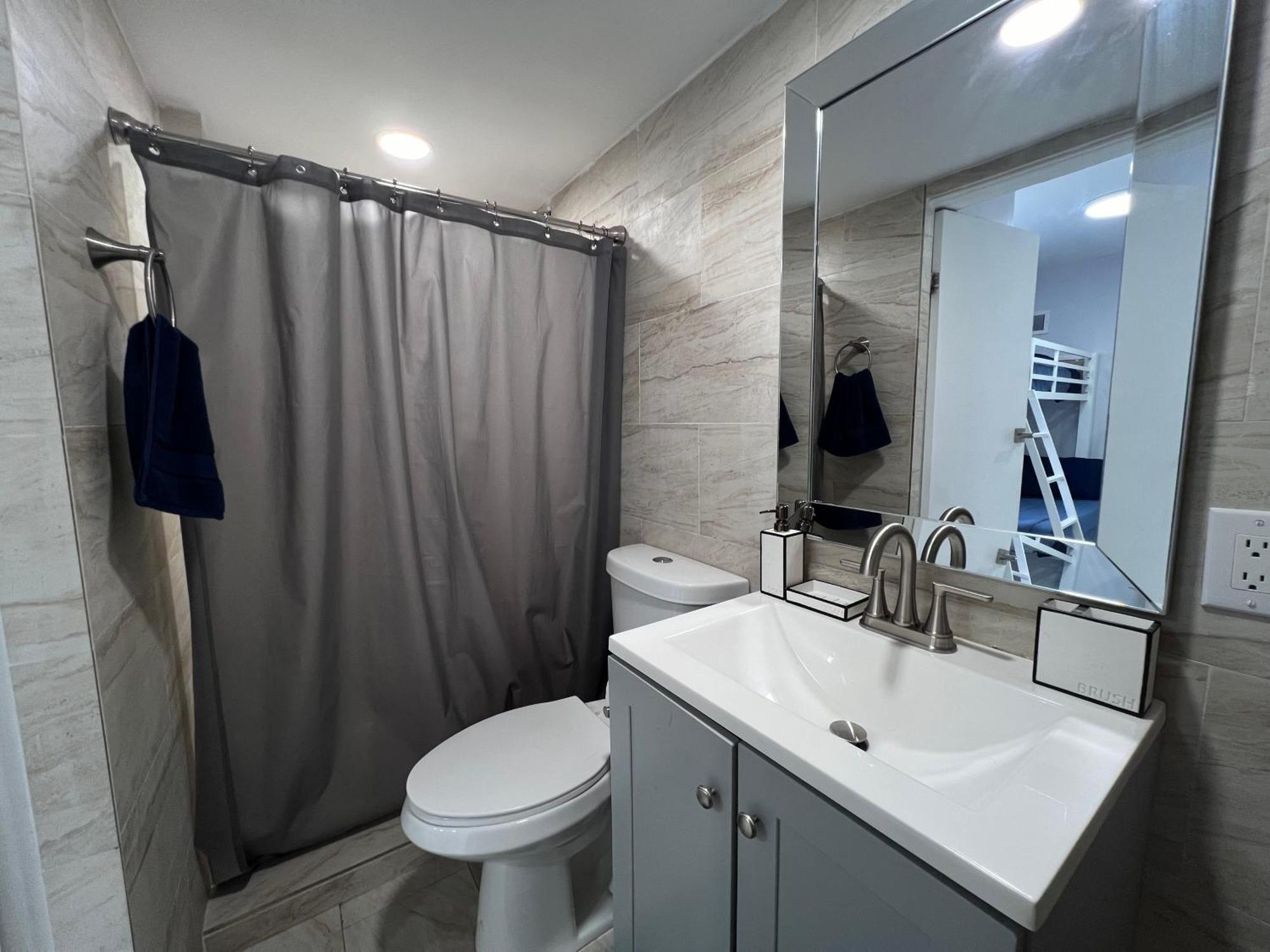 Charming Two Bedroom Apartment. Miami Buitenkant foto