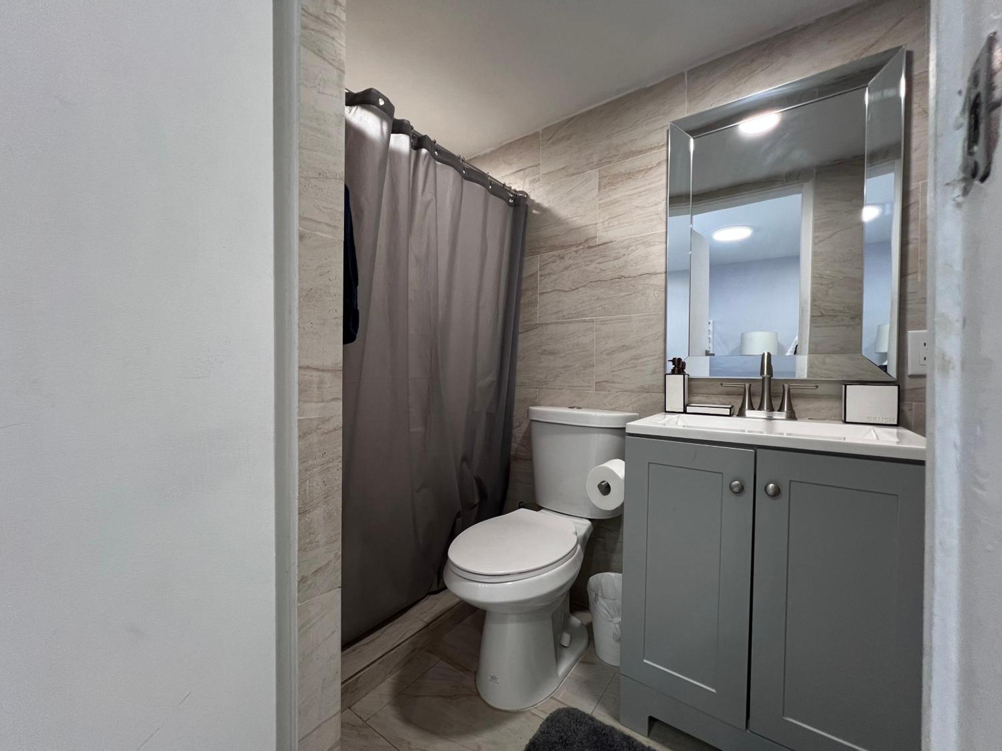 Charming Two Bedroom Apartment. Miami Buitenkant foto