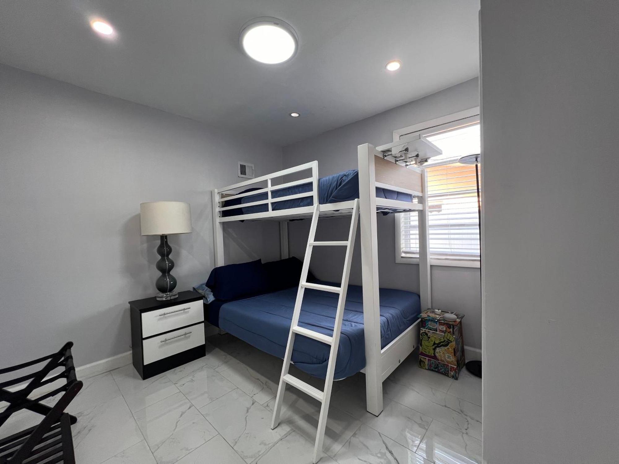 Charming Two Bedroom Apartment. Miami Buitenkant foto